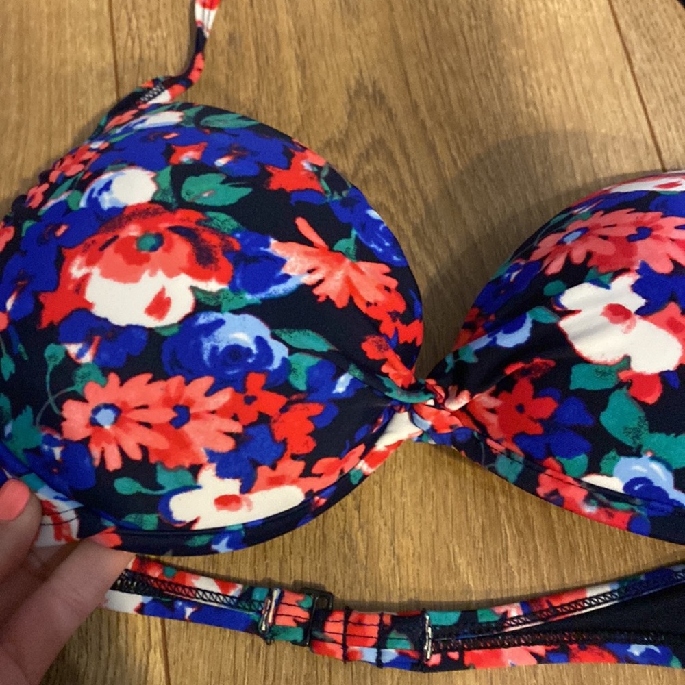 Xhiliration bikini - Picture 2 of 8